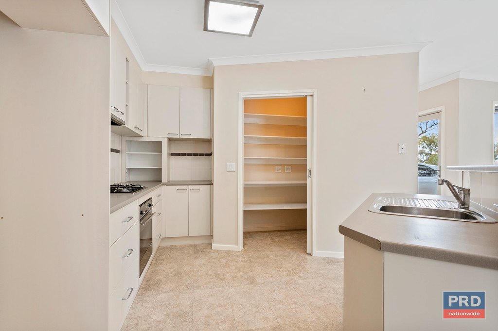 2/55 Allingham Street GOLDEN SQUARE 2