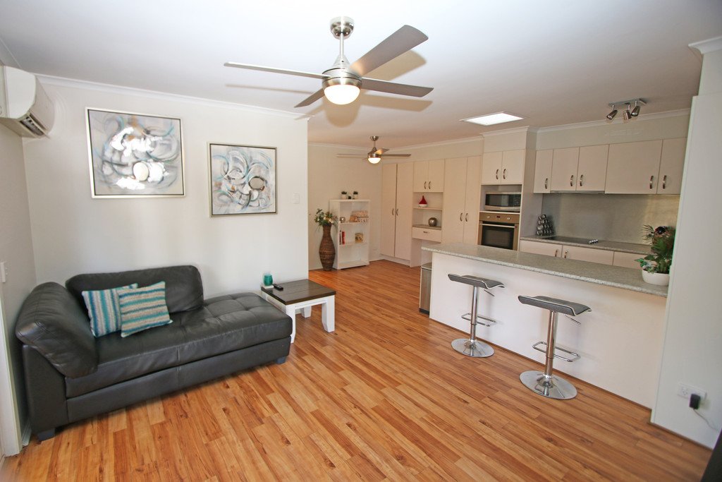 2/55 Galloway Drive ASHMORE 3