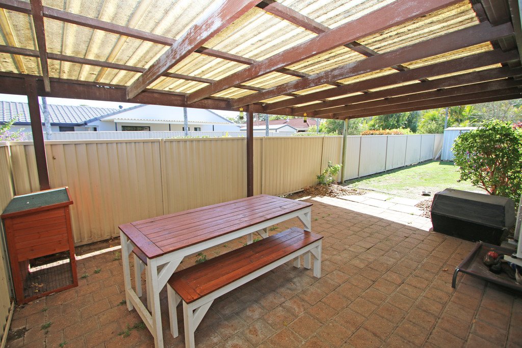2/55 Galloway Drive ASHMORE 11