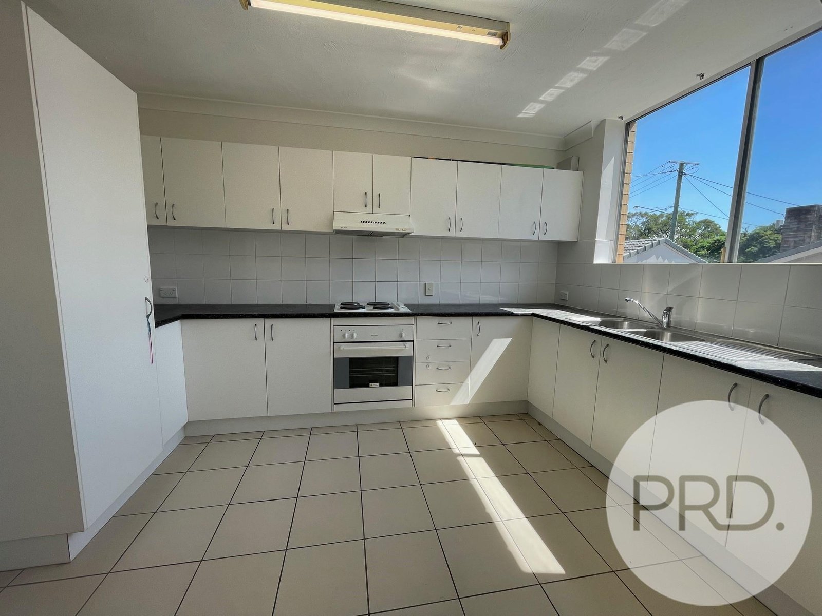 2/55 HALL Street NORTHGATE 4