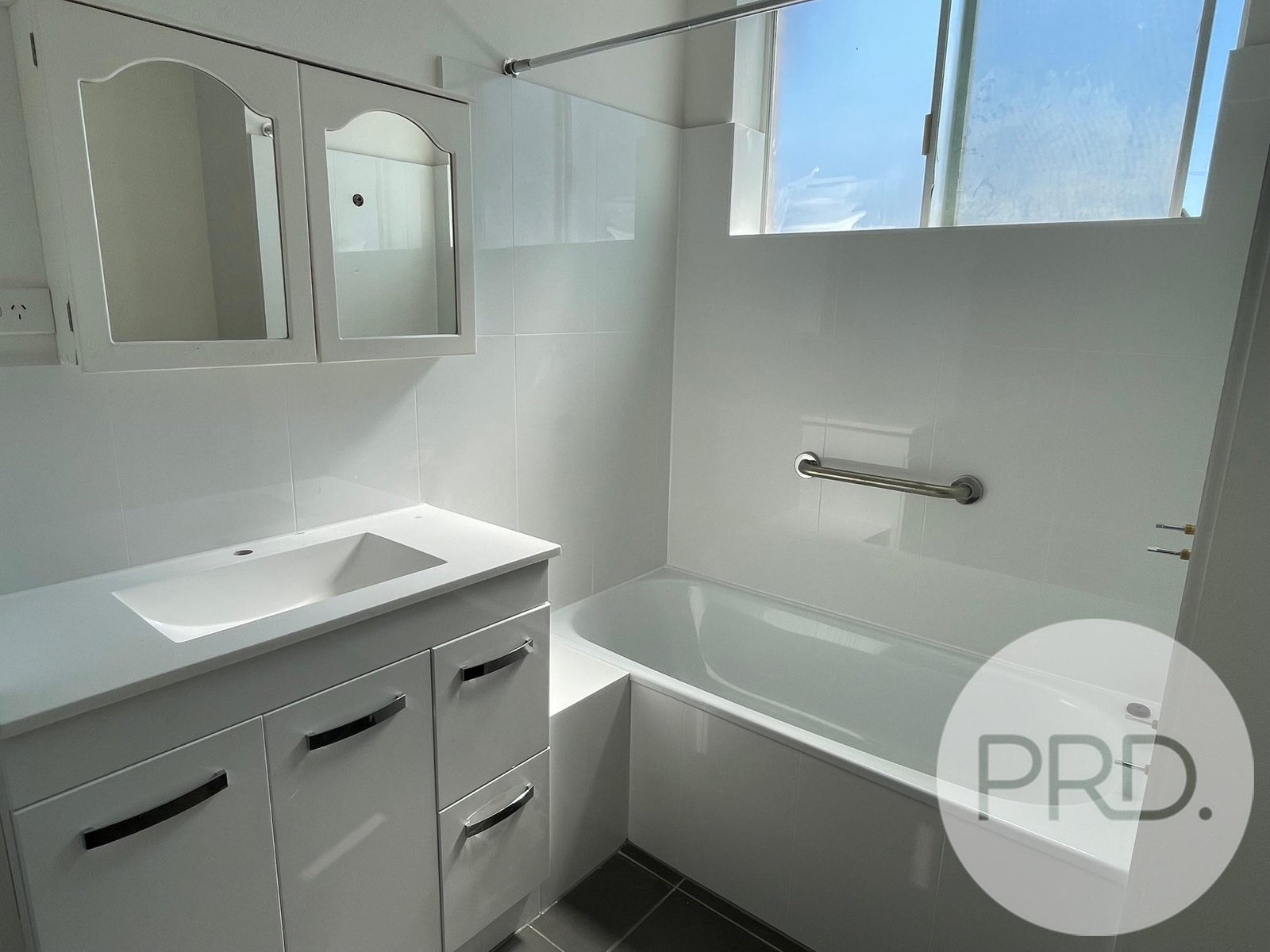 2/55 HALL Street NORTHGATE 6