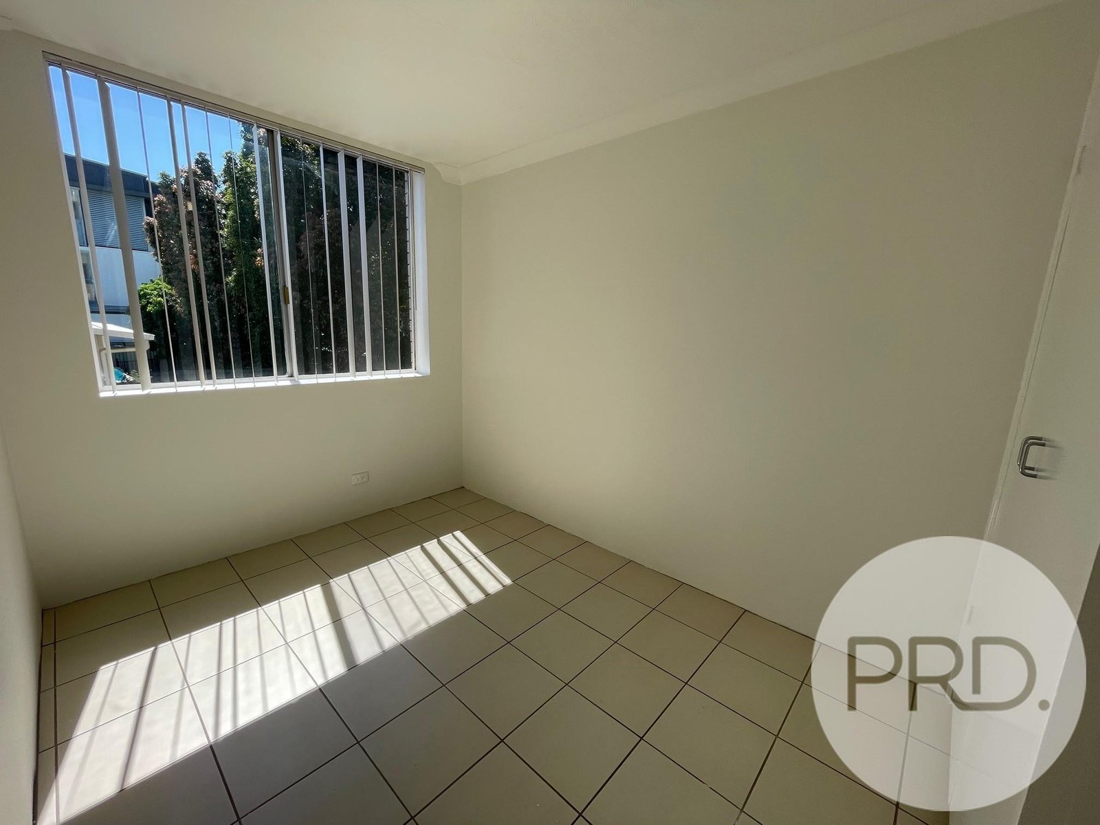 2/55 HALL Street NORTHGATE 7