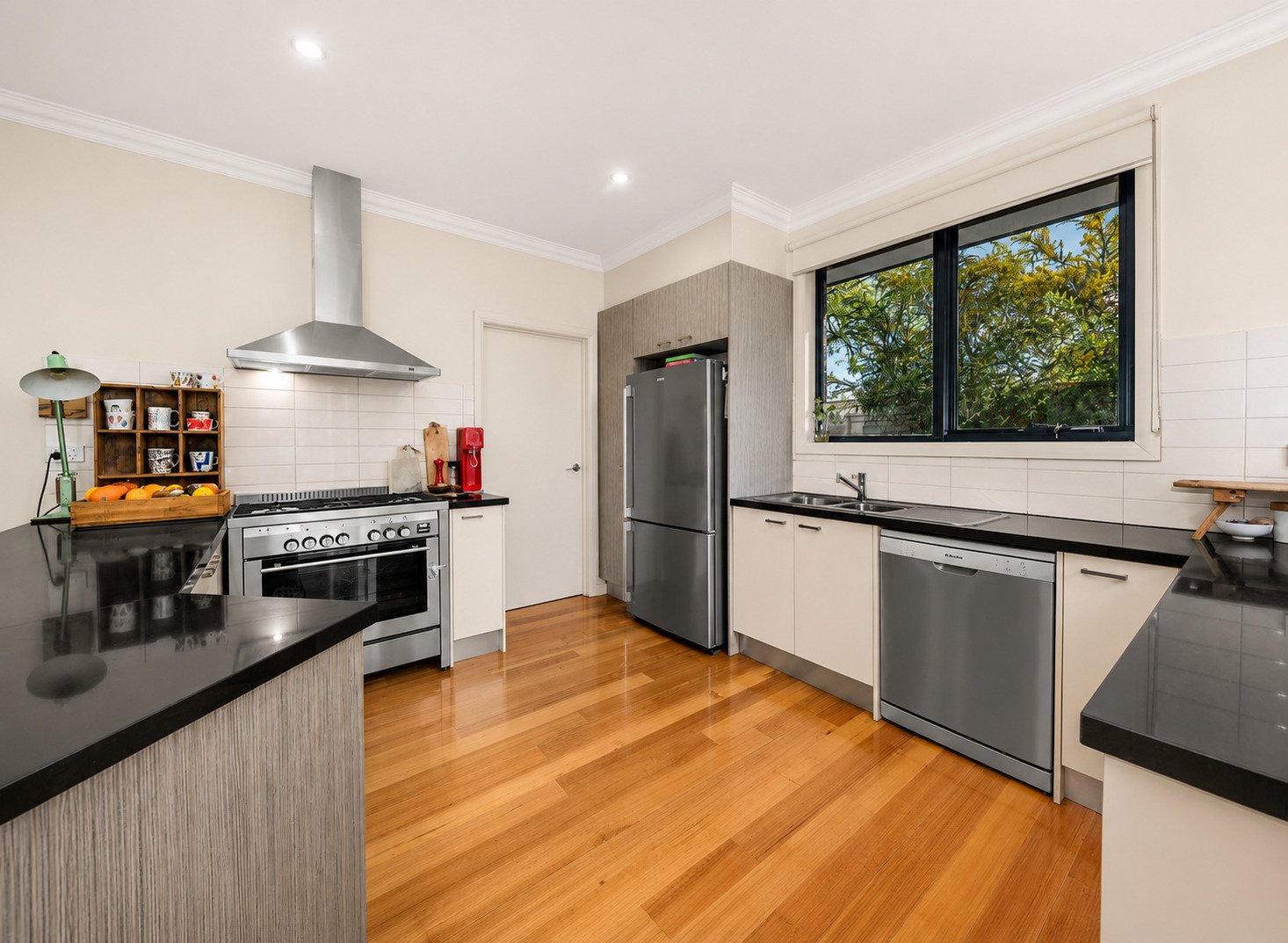 Gallery: 2/55 Hillview Avenue