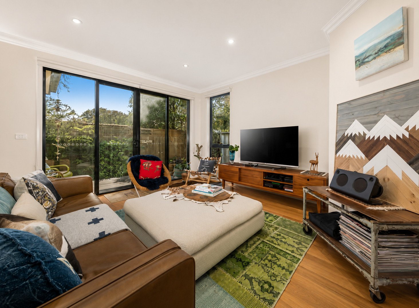 Gallery: 2/55 Hillview Avenue