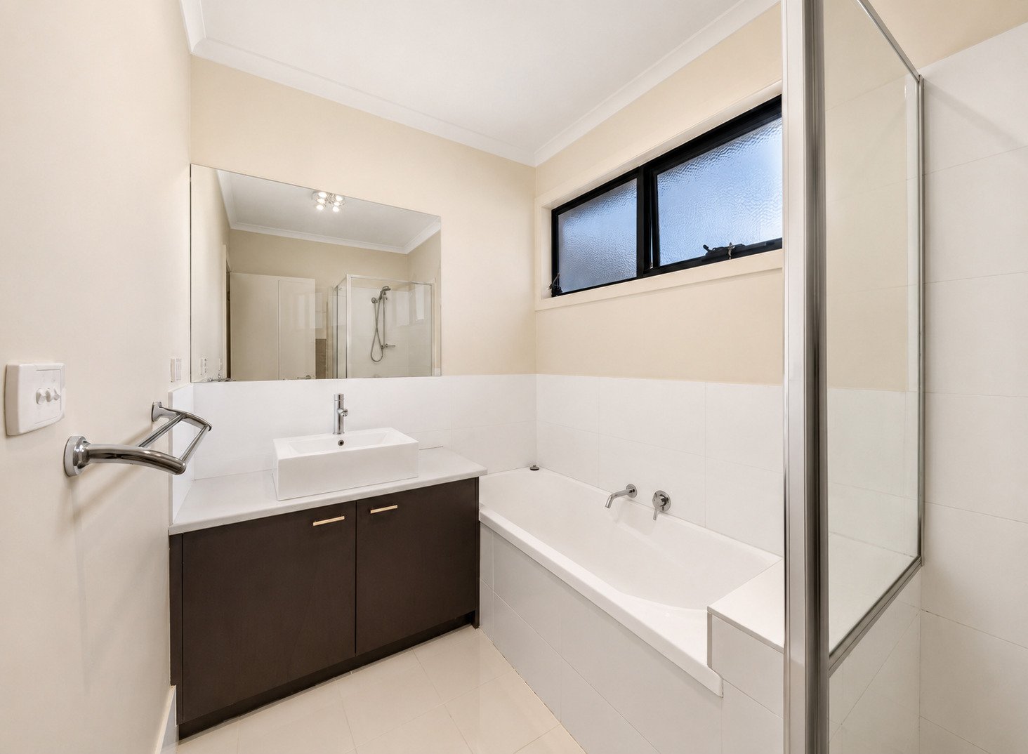 Gallery: 2/55 Hillview Avenue