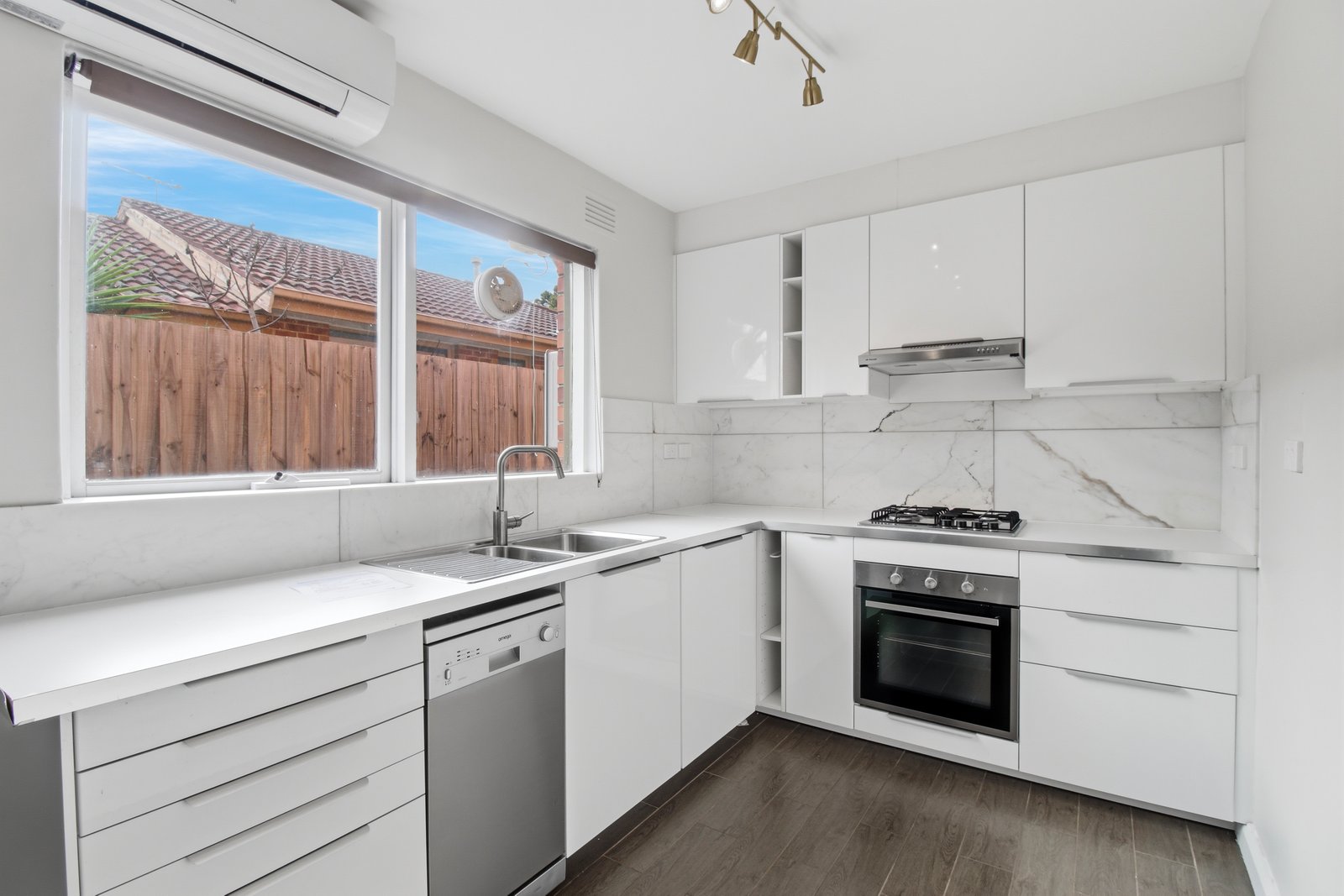 Gallery: 2/55 Mimosa Road