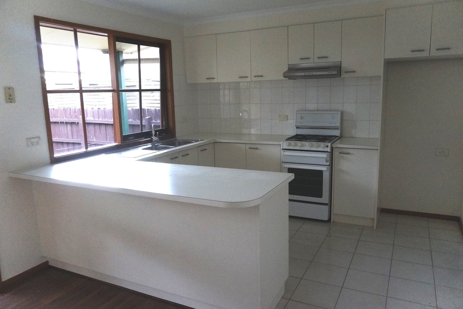 Gallery: 2/55 Rae Avenue