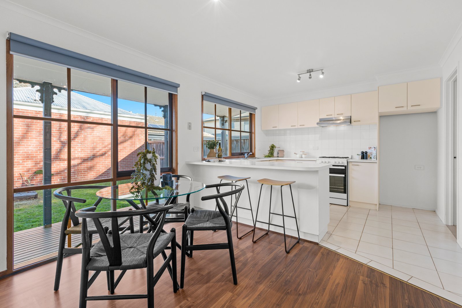 Gallery: 2/55 Rae Avenue