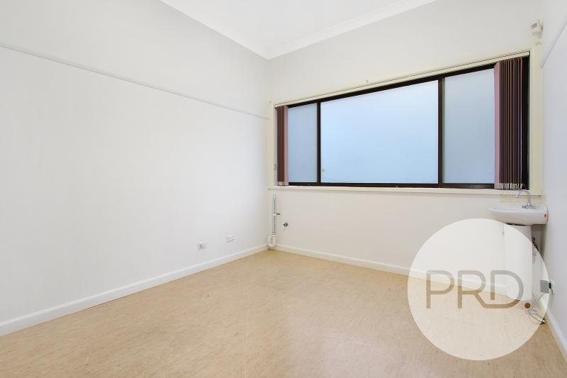 2/550 Englehardt Street ALBURY 4