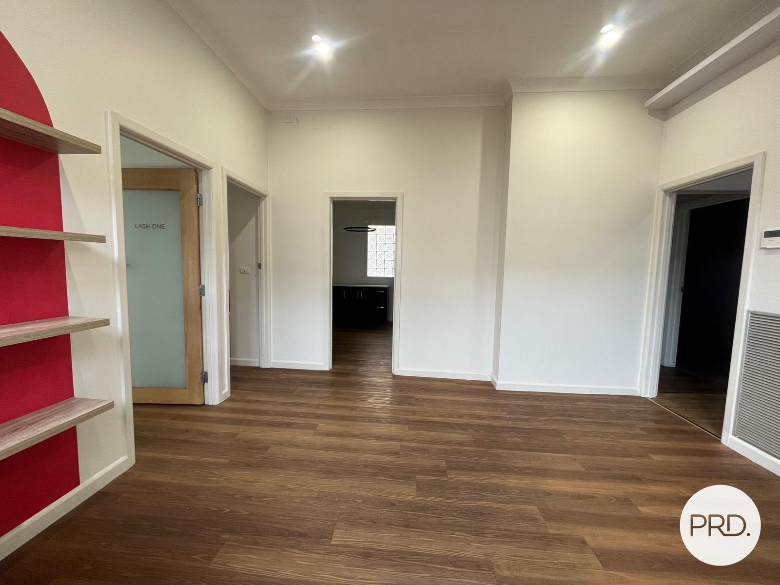 2/550 Englehardt Street ALBURY 5