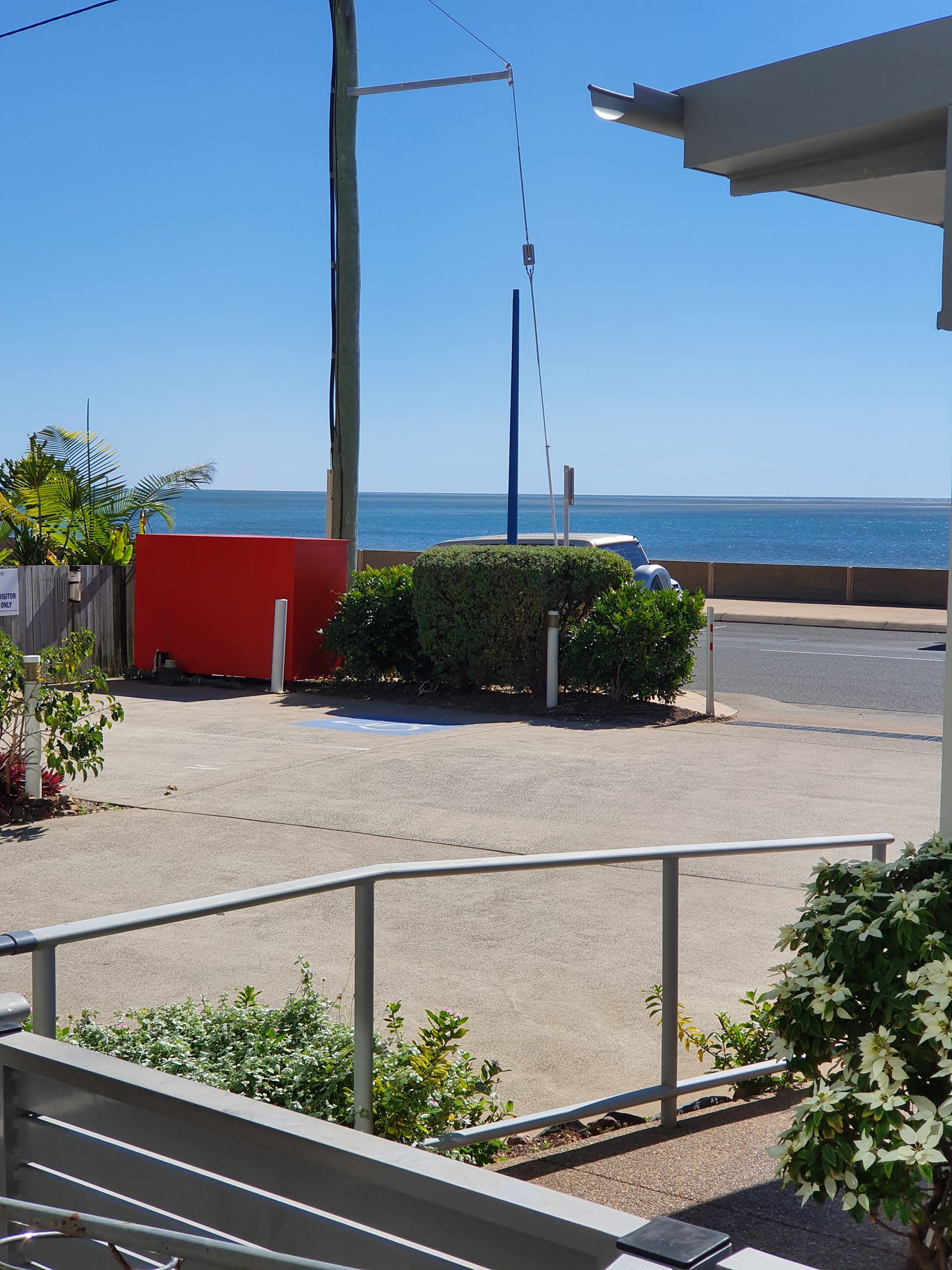 2/558-559 Esplanade  URANGAN 9