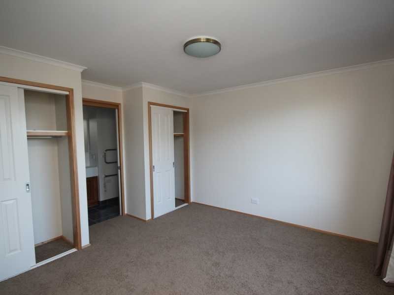 2/558 Oceana Drive TRANMERE 12