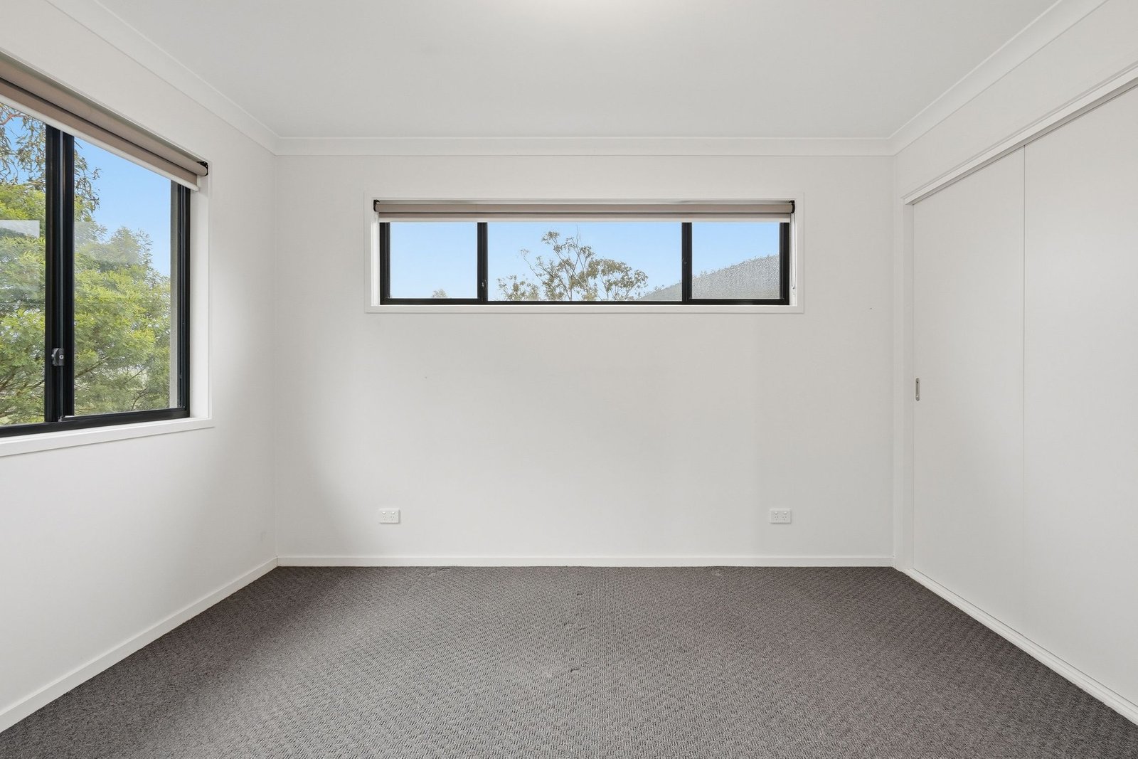 2/56 Branscombe Rd  CLAREMONT 8