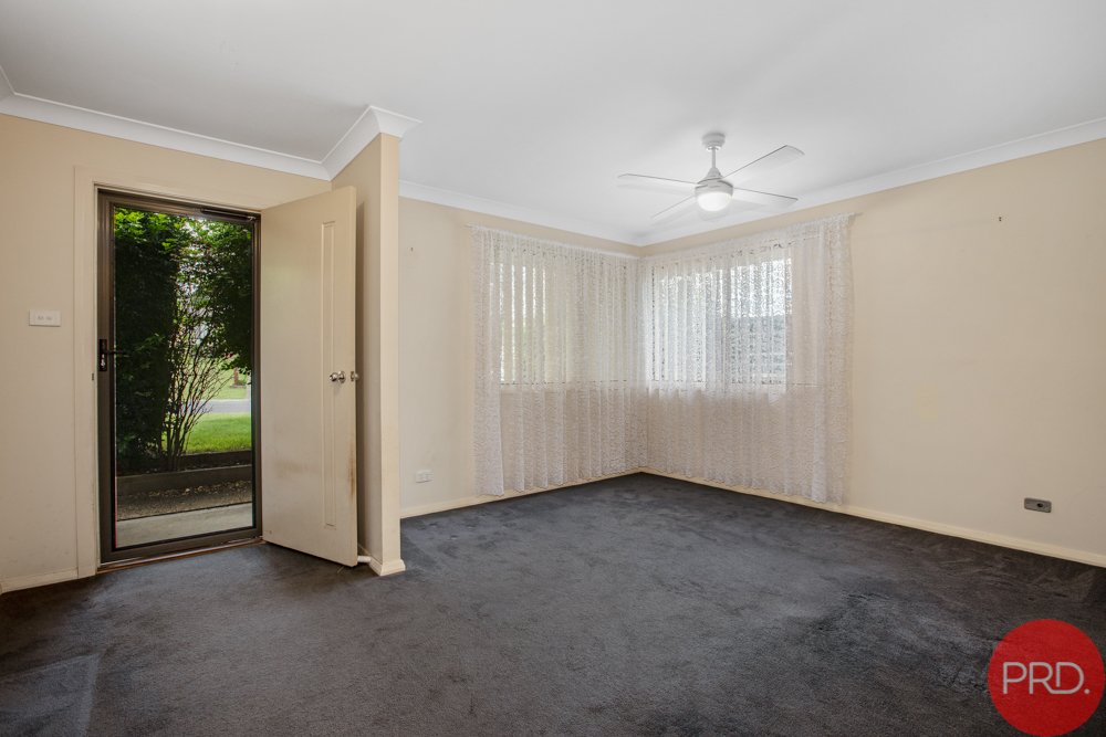 2/56 Clayton Crescent RUTHERFORD 2