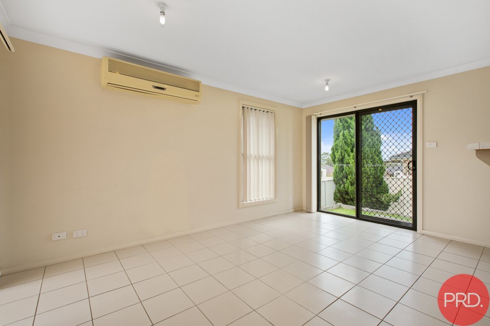 2/56 Clayton Crescent RUTHERFORD 3