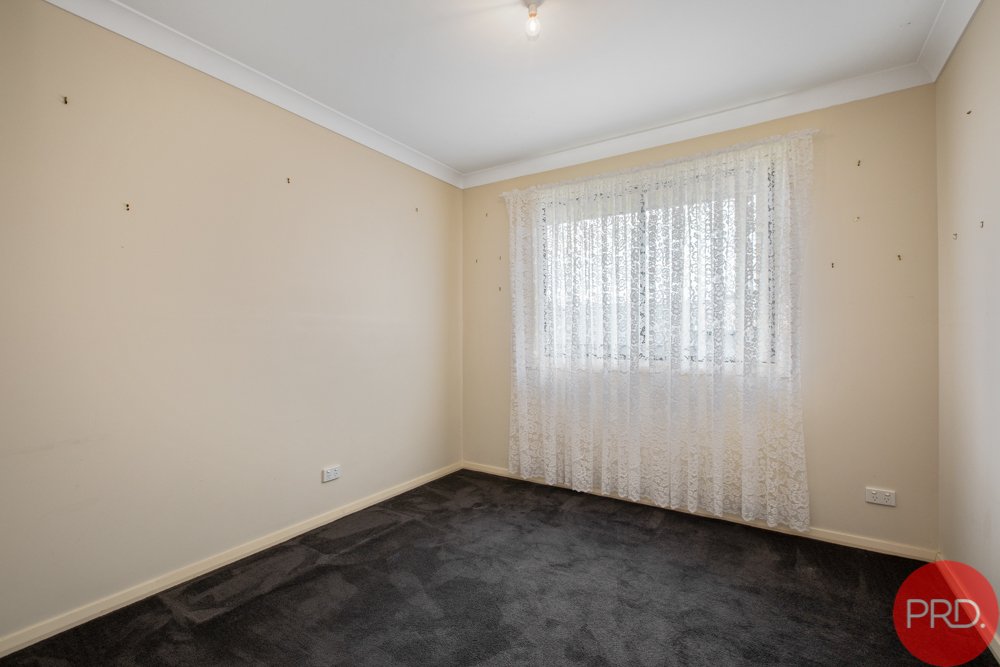 2/56 Clayton Crescent RUTHERFORD 7