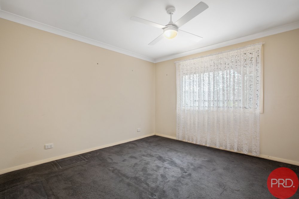 2/56 Clayton Crescent RUTHERFORD 9