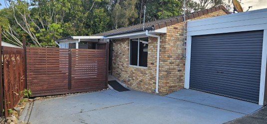 2/56 Diamond Head Drive SANDY BEACH 1