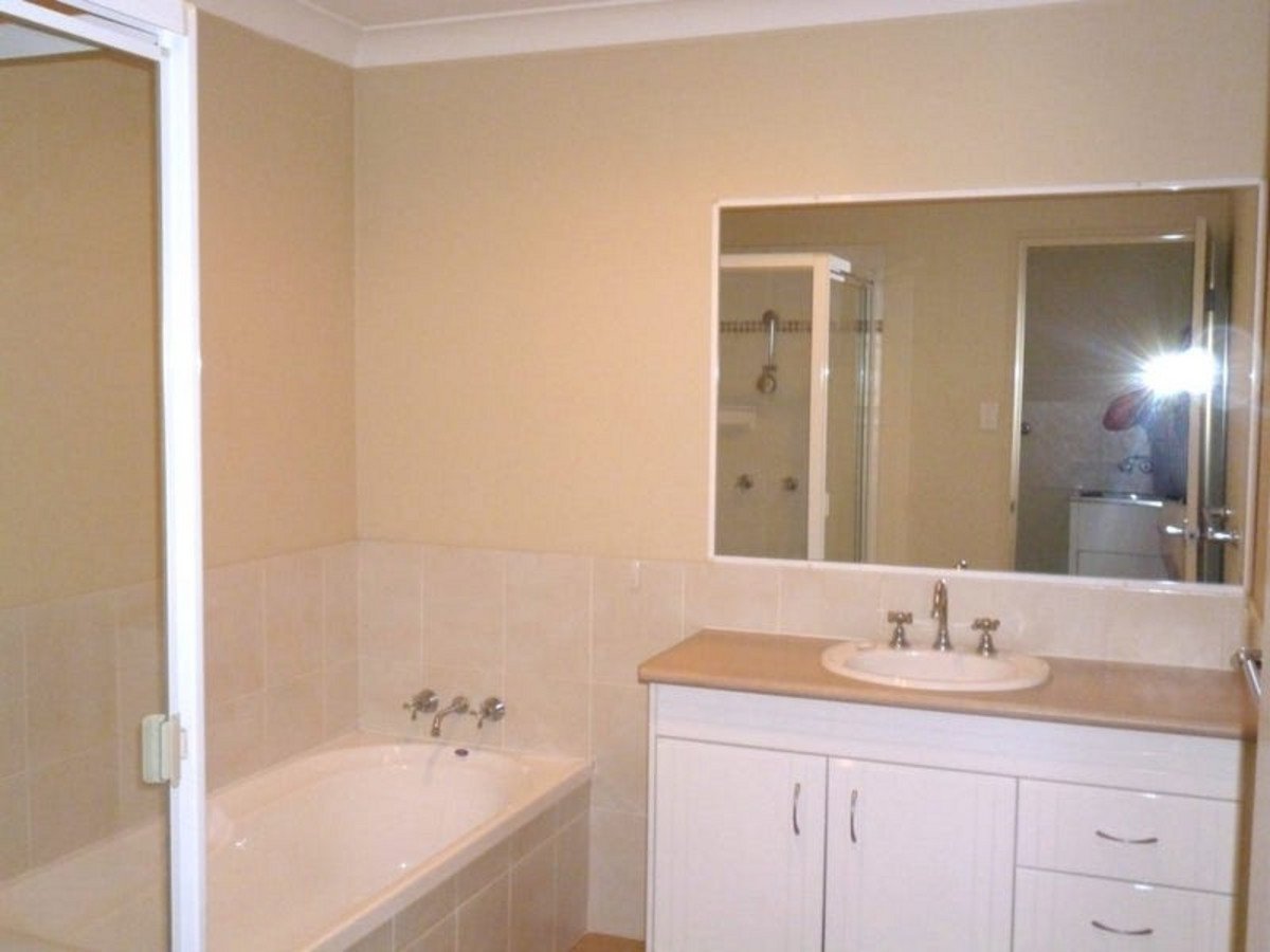 2/56 Inwood Circuit MERRIMAC 4