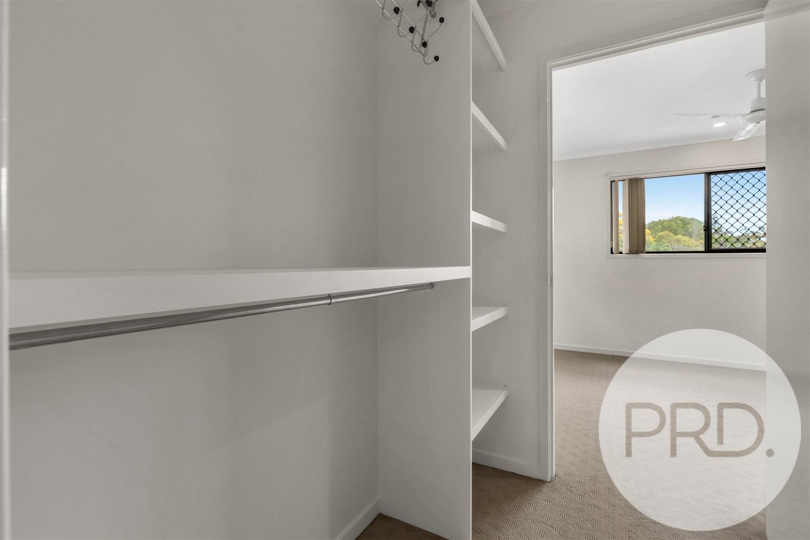 2/56 Lovegrove Street ZILLMERE 10