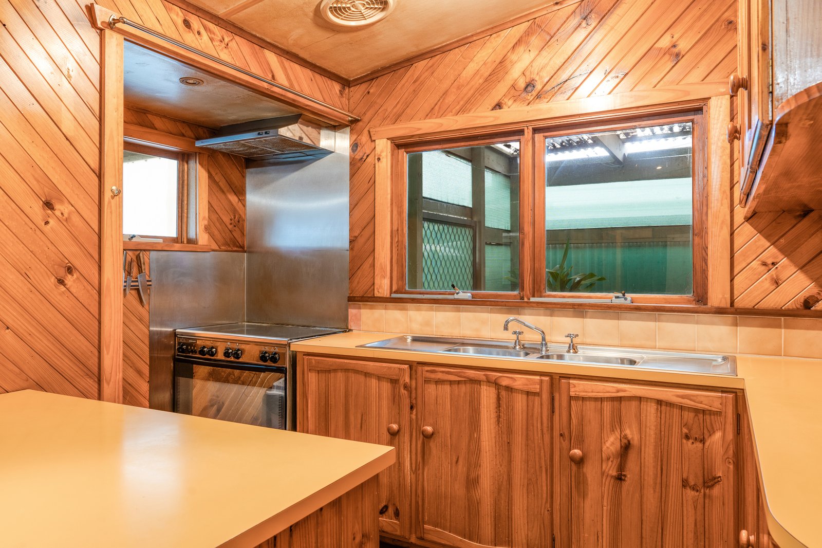Gallery: 256 Mckillop Street