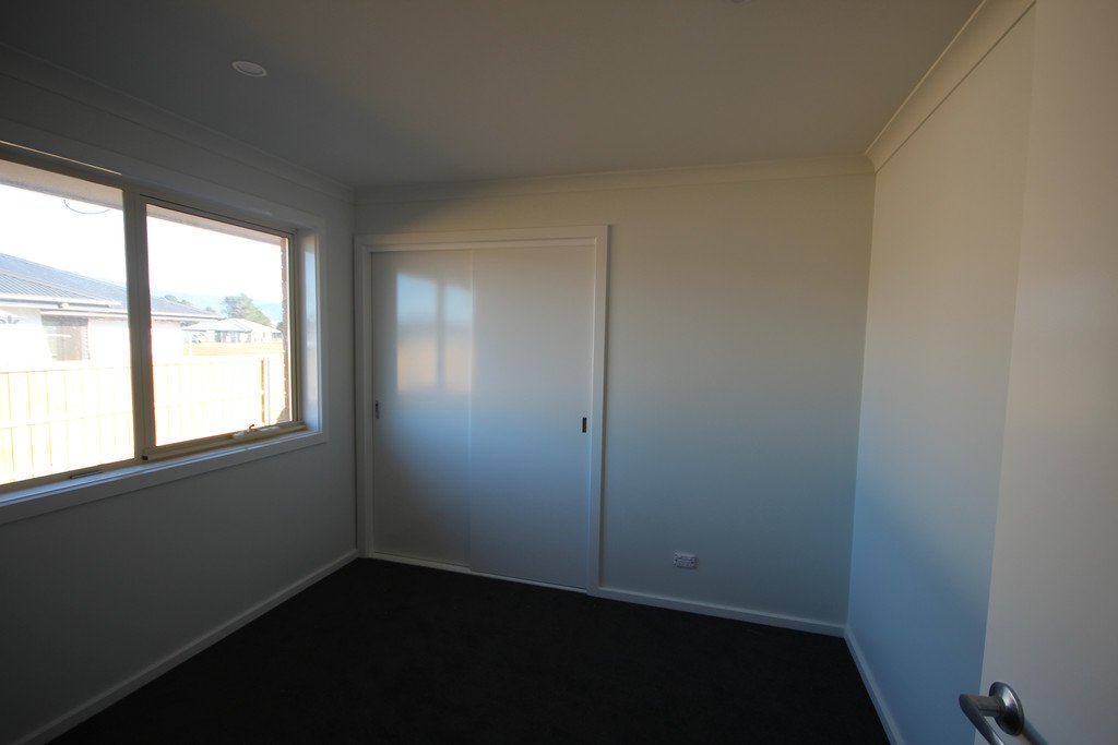 2/56 Menin Drive BRIGHTON 7