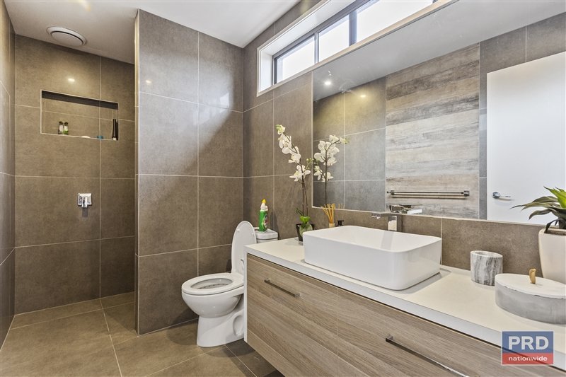 2/56 Sternberg Street BENDIGO 12