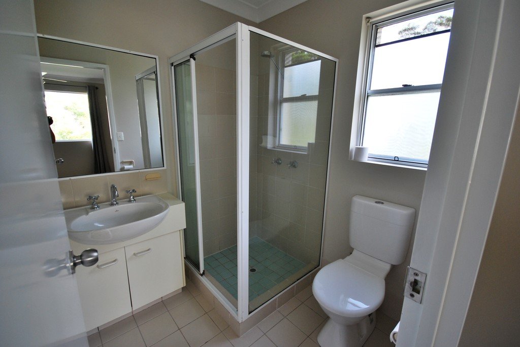 256/19 Burleigh Street "Paradise Grove" BURLEIGH HEADS 10