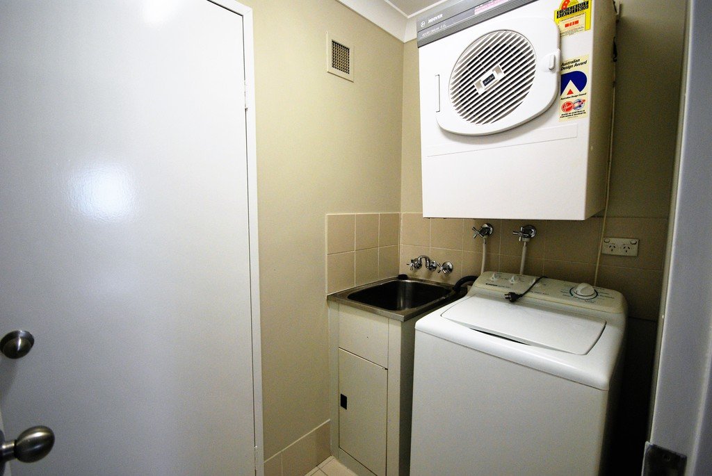 256/19 Burleigh Street "Paradise Grove" BURLEIGH HEADS 11