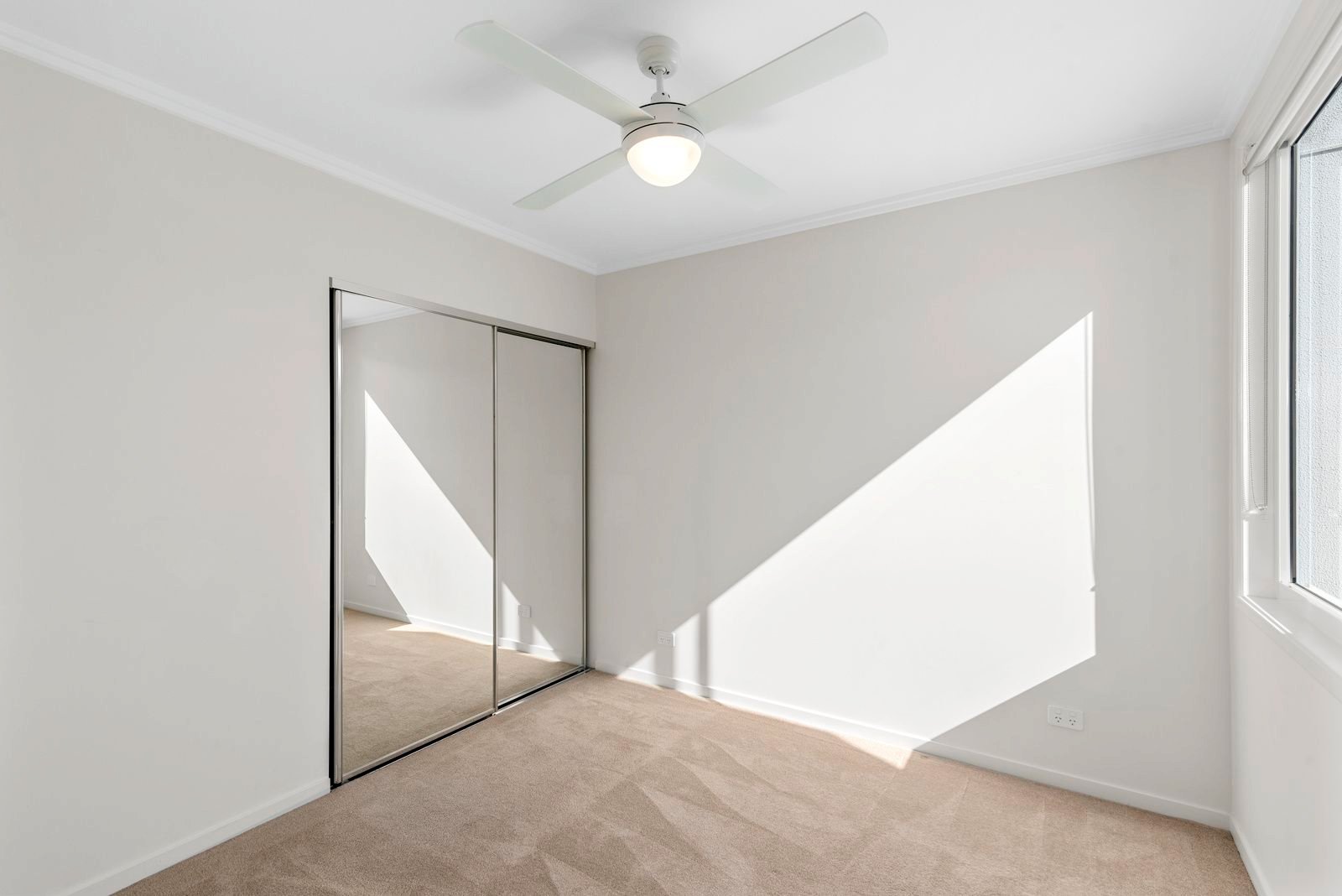 256/2 Bella Avenue ROBINA 9