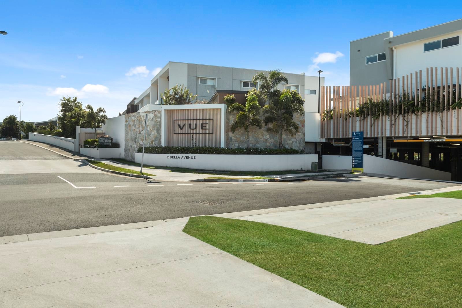 256/2 Bella Avenue ROBINA 17