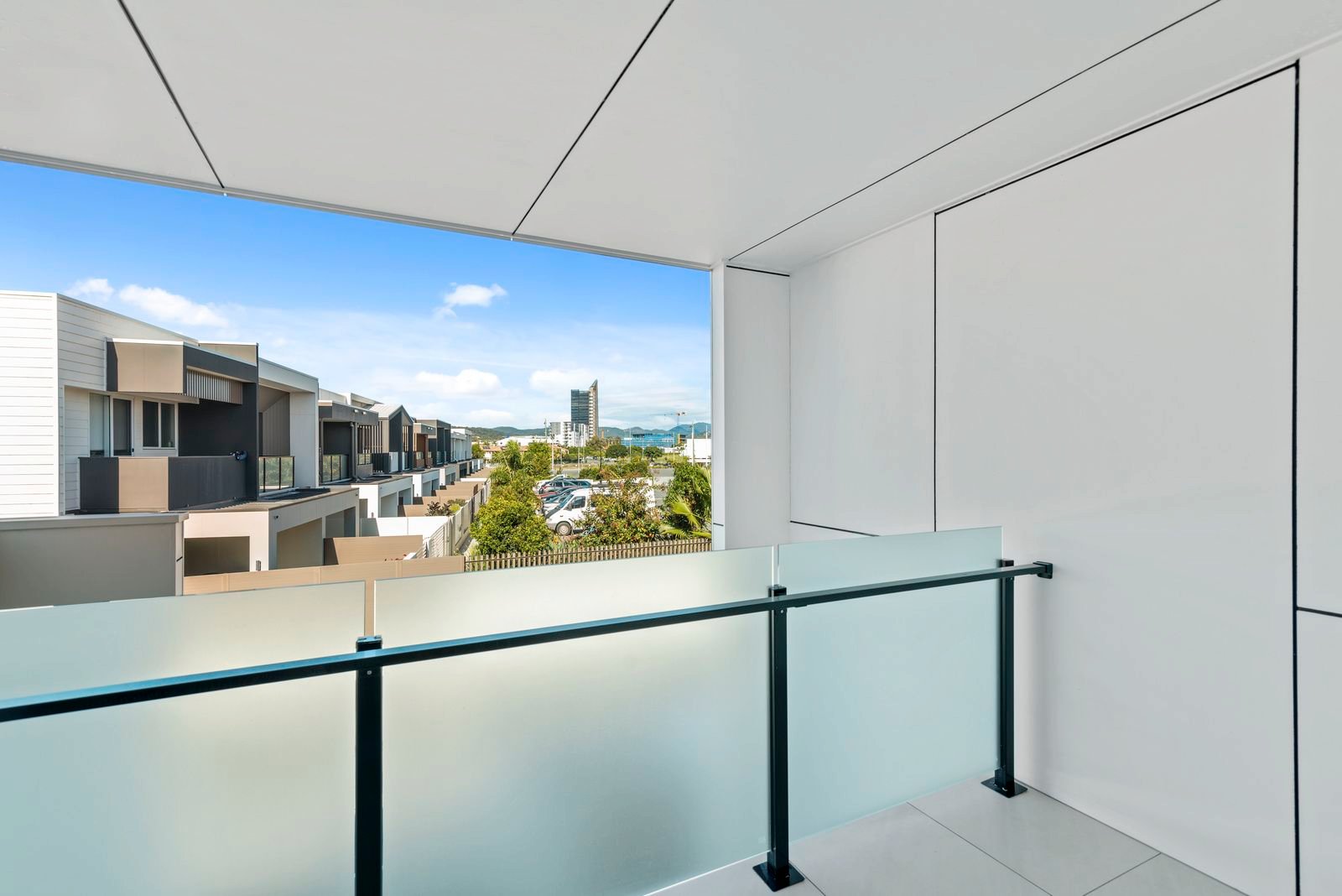 256/2 Bella Avenue ROBINA 10