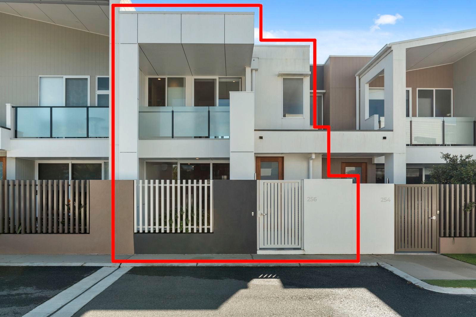 256/2 Bella Avenue ROBINA 19