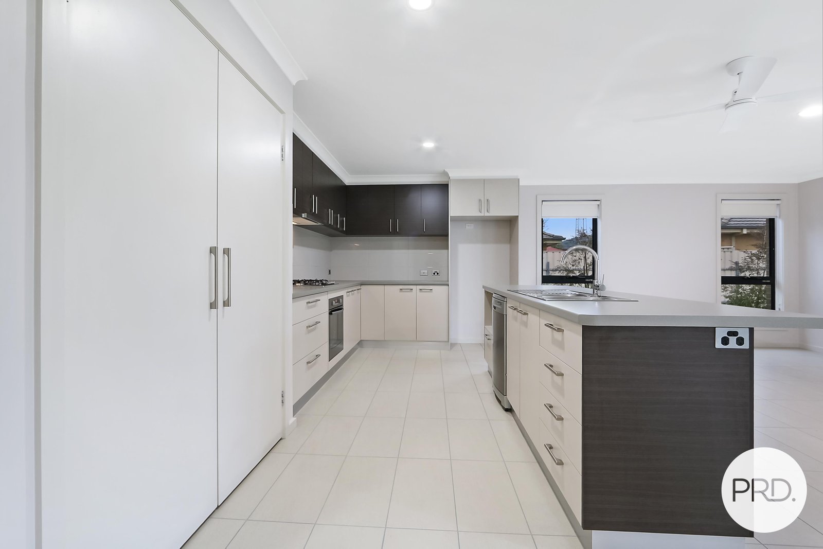 2/562 Buchhorn Street LAVINGTON 2