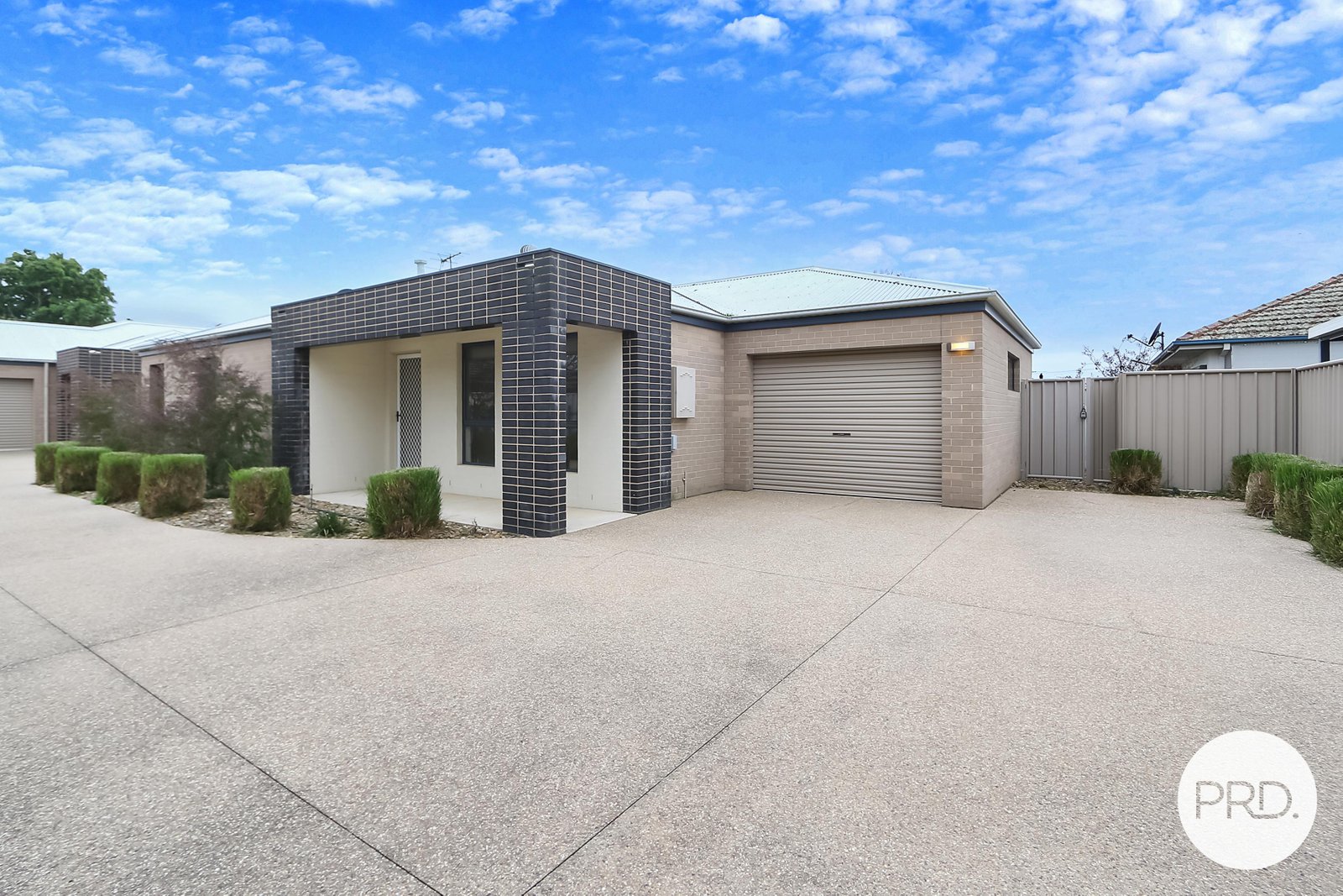 2/562 Buchhorn Street LAVINGTON 10