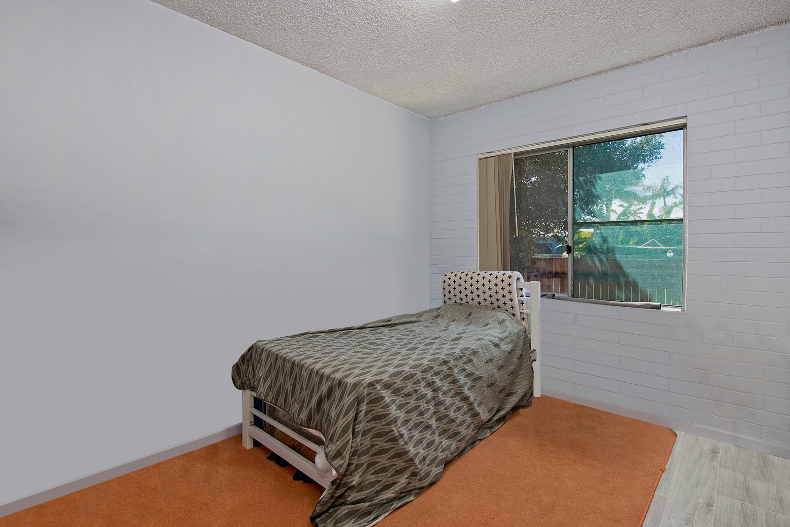 2/563 Ocean Drive NORTH HAVEN 4
