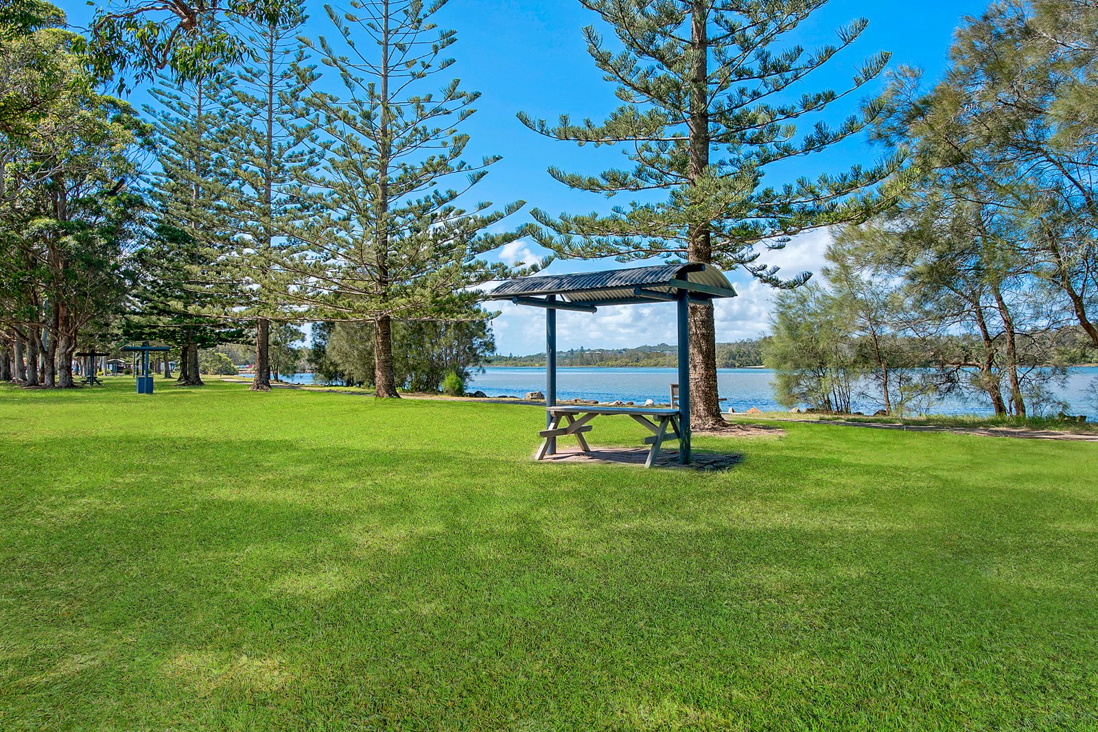 2/563 Ocean Drive NORTH HAVEN 7