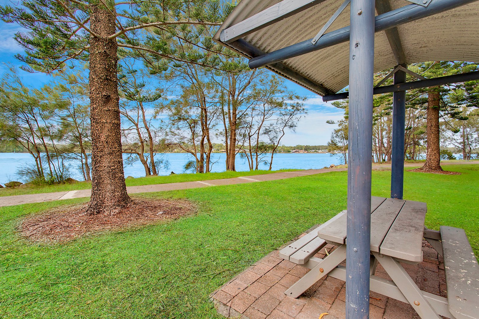 2/563 Ocean Drive NORTH HAVEN 8
