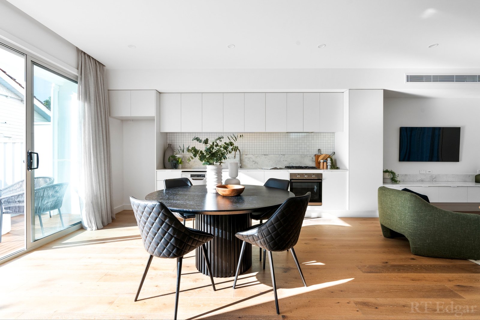 Real Estate and Property in 2/564 Bell Street, Preston, VIC