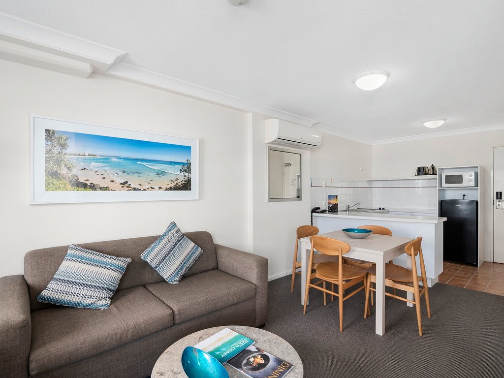 256/99 Griffith Street COOLANGATTA 2