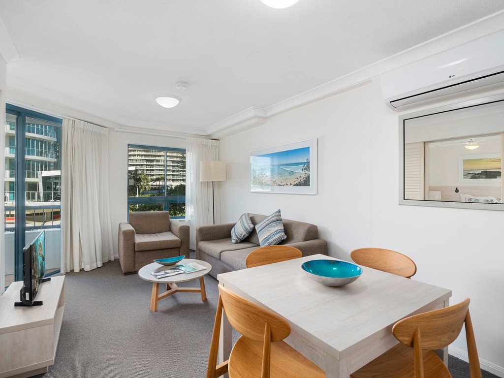 256/99 Griffith Street COOLANGATTA 4