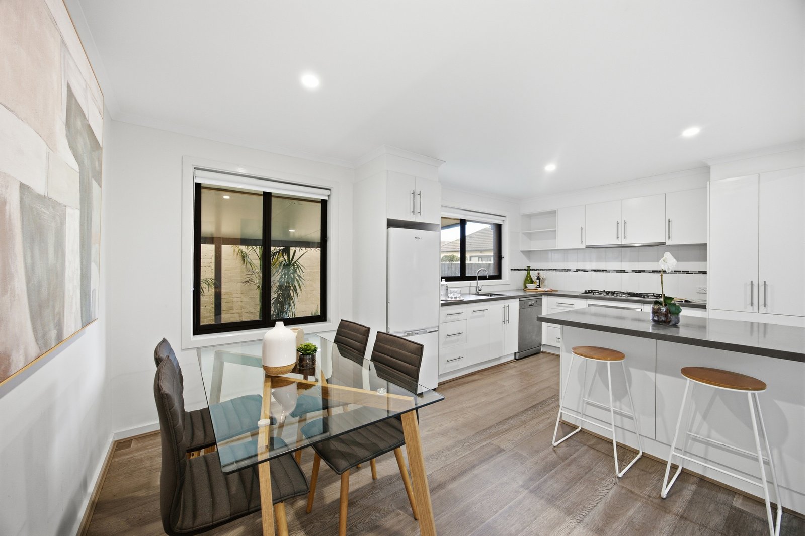 Gallery: 2/57 Brooks Street