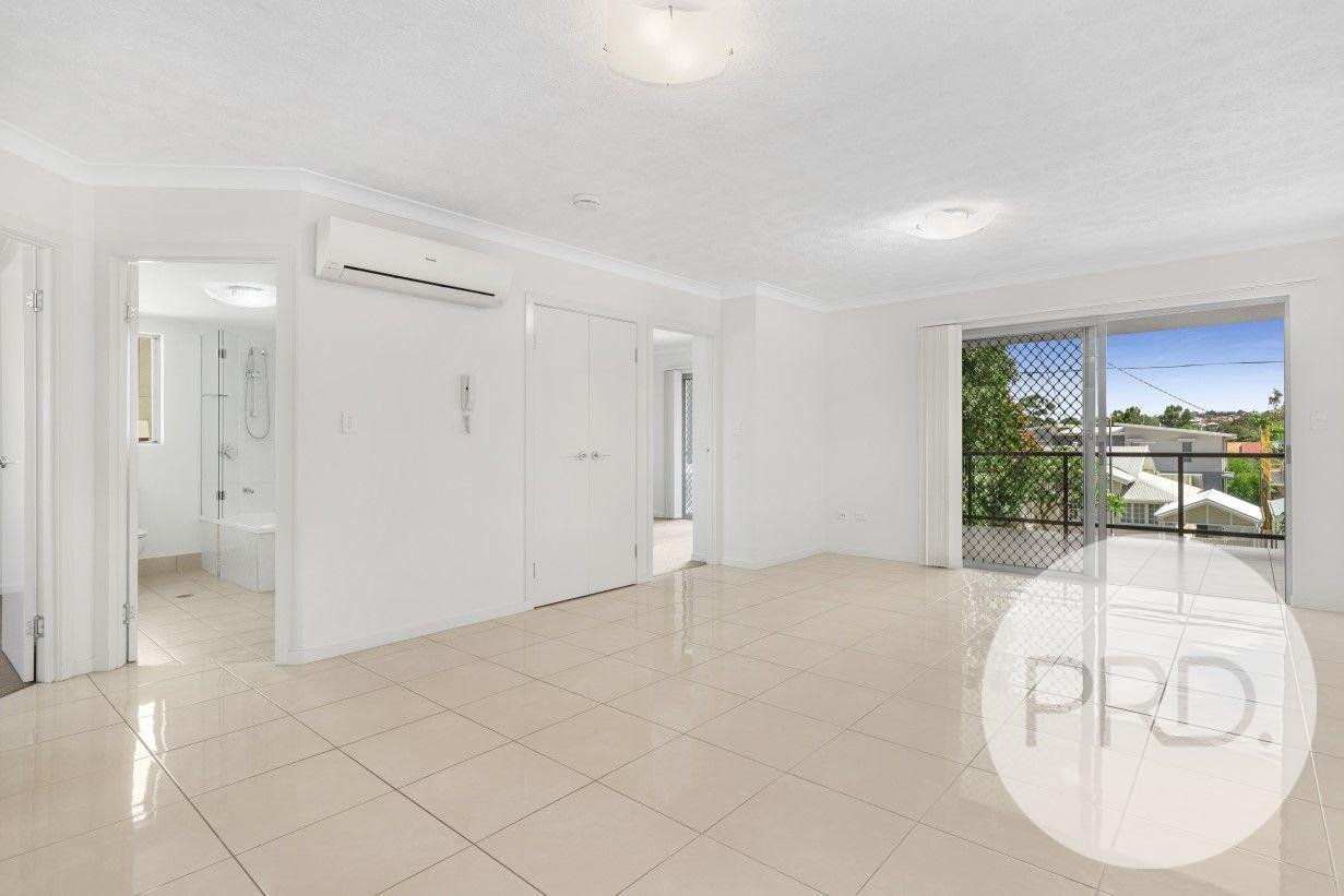2/57 Collins St  NUNDAH 5