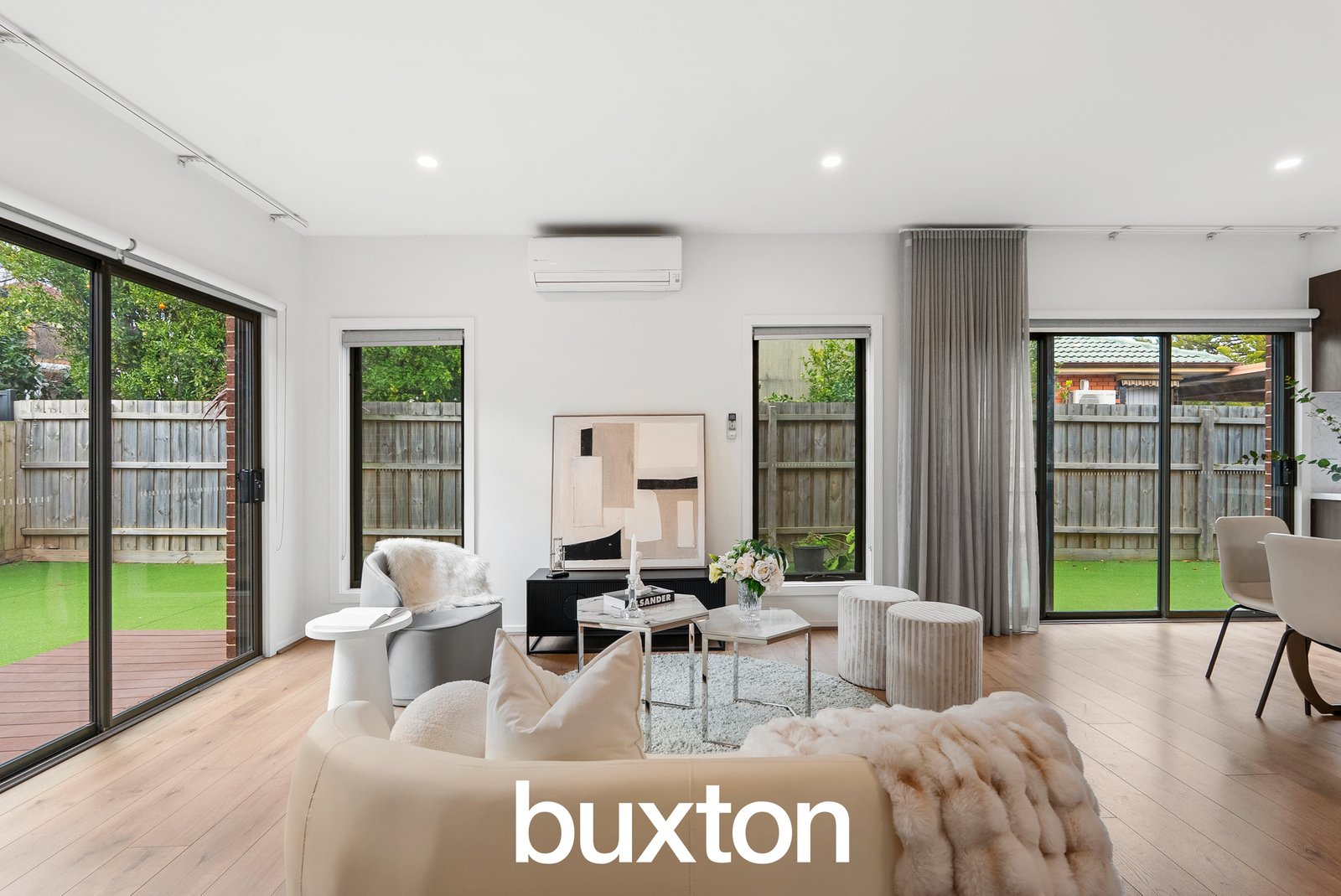 Gallery: 2/57 Diosma Drive
