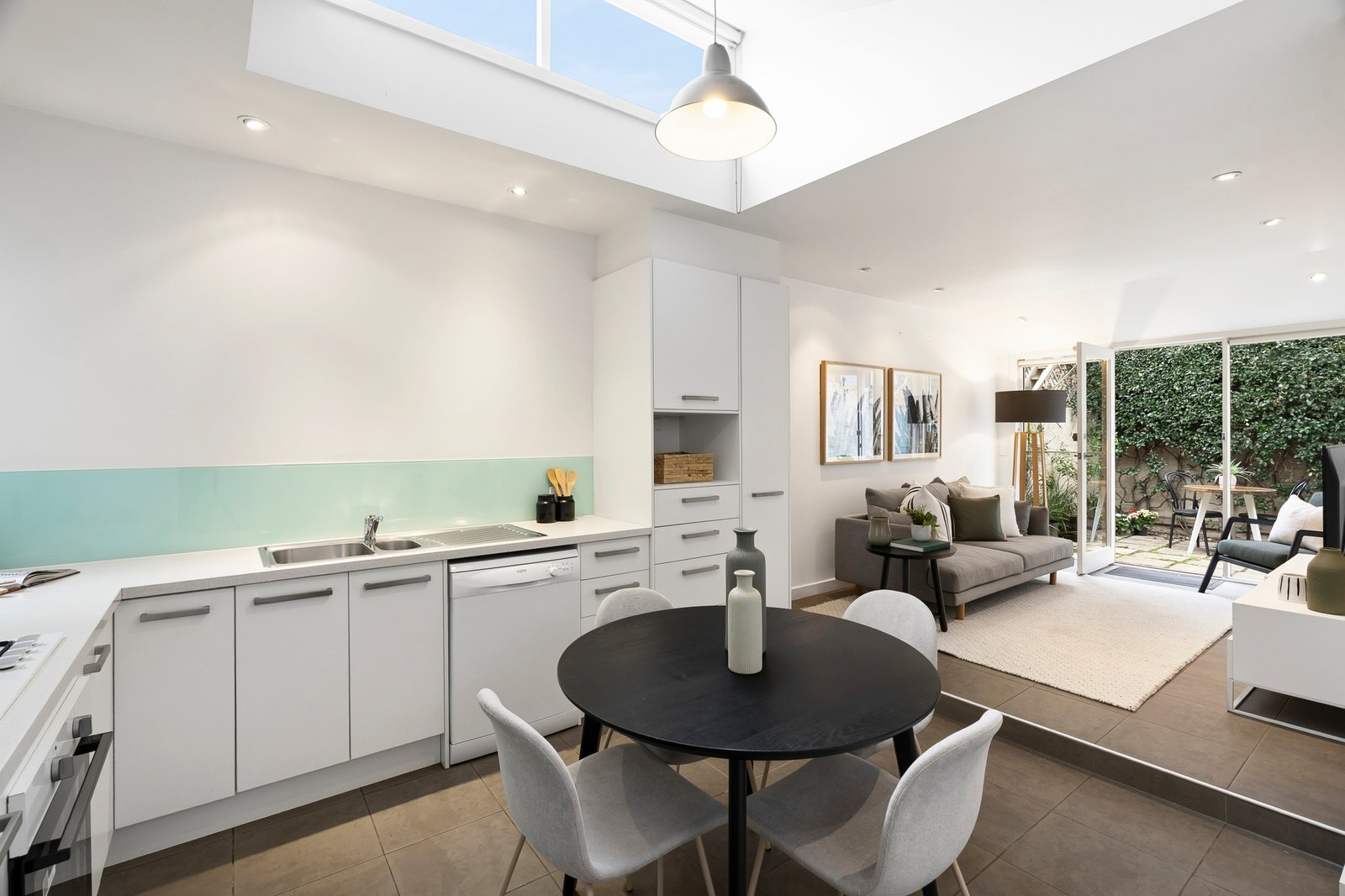Gallery: 257 Montague Street