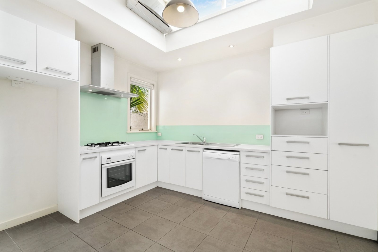 Gallery: 257 Montague Street