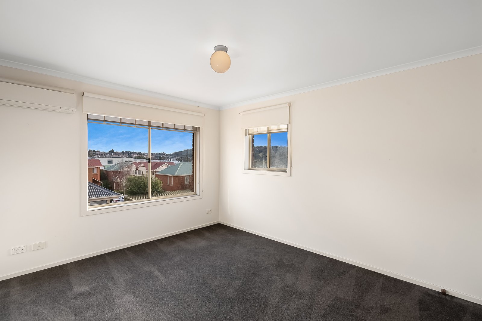 2/57 Warwick Street HOBART 10