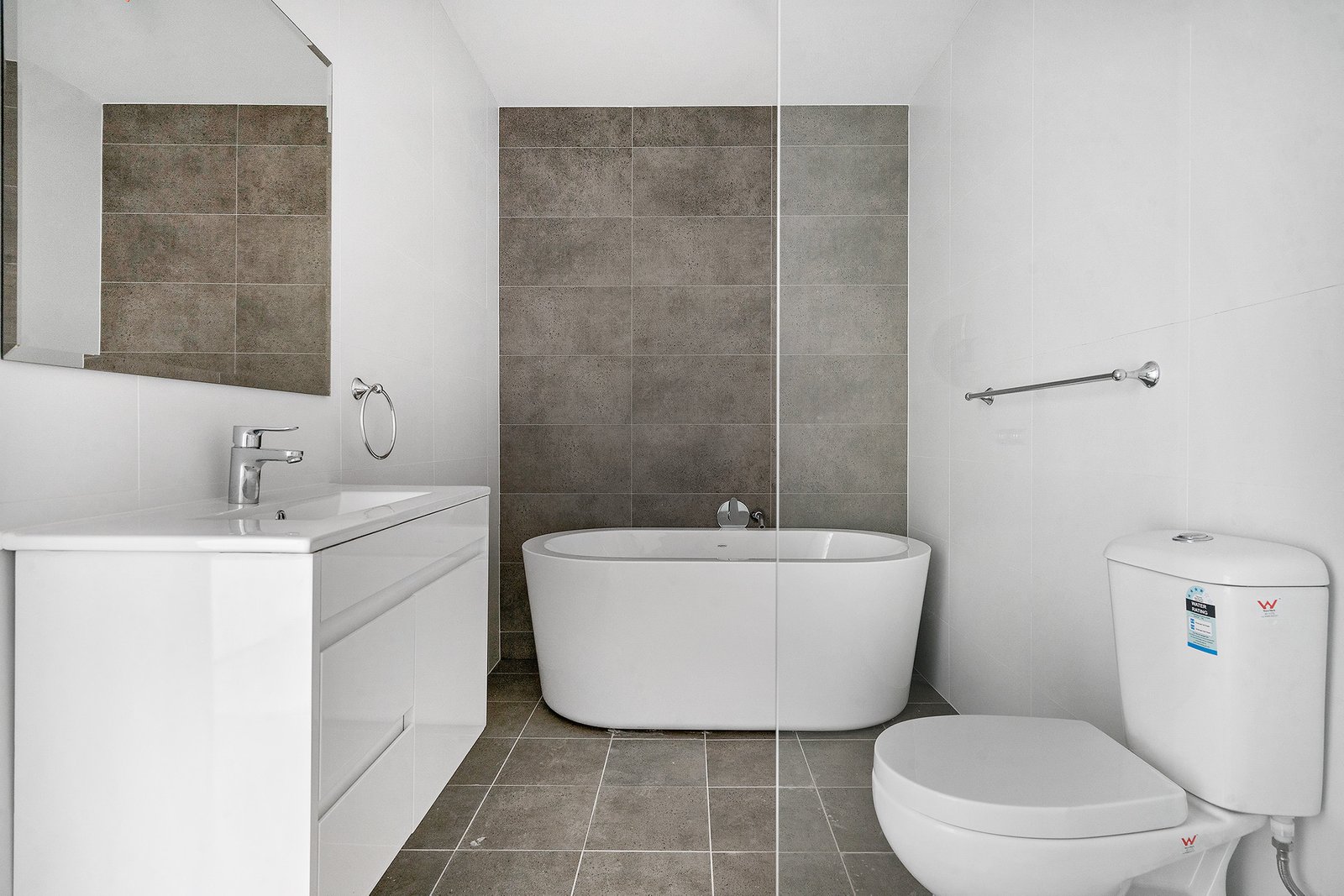 25/71 Deerubbin Dr  Glenmore Park 6