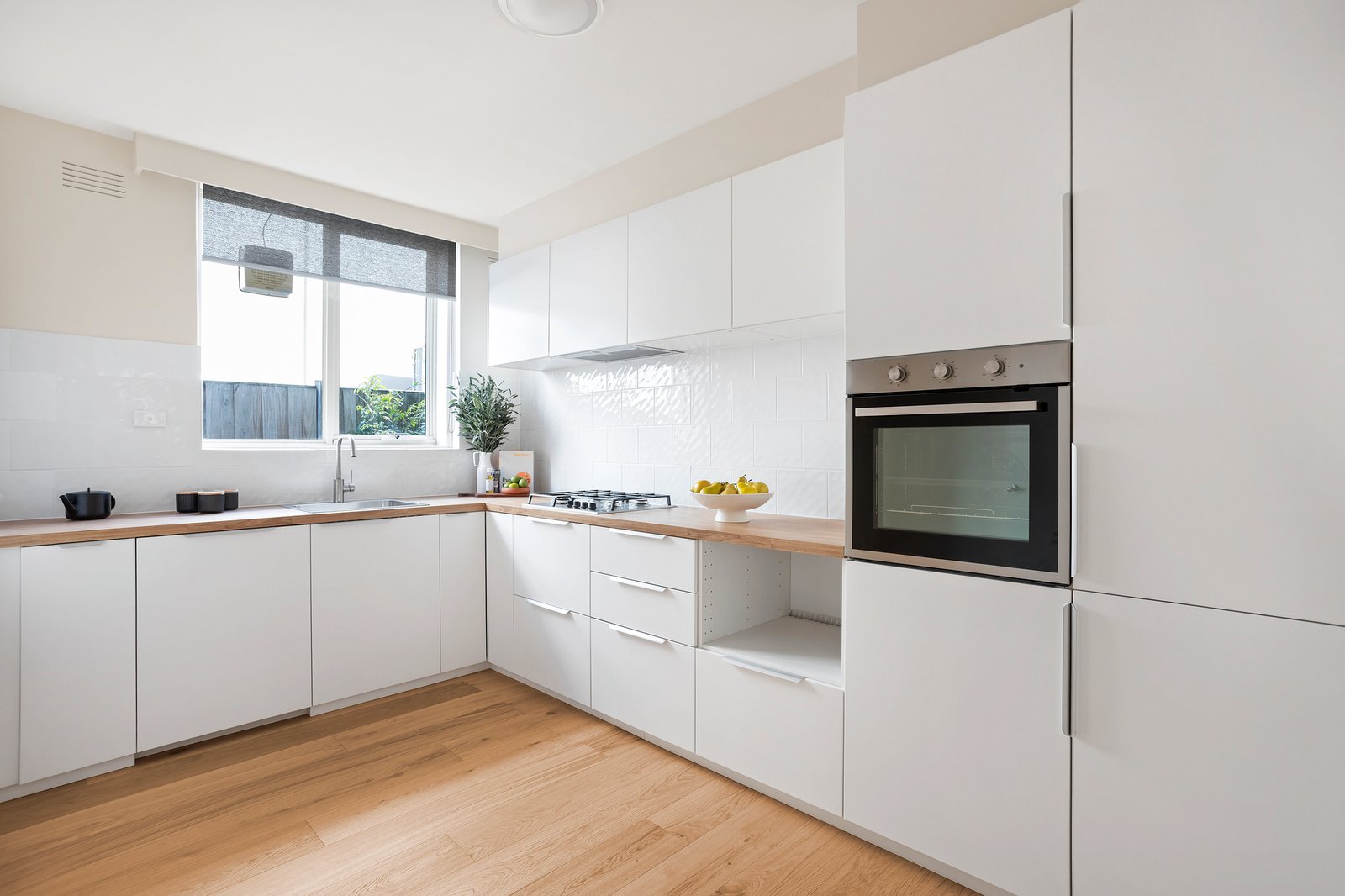 Real Estate and Property in 2/571 Glen Huntly Road, Elsternwick, VIC