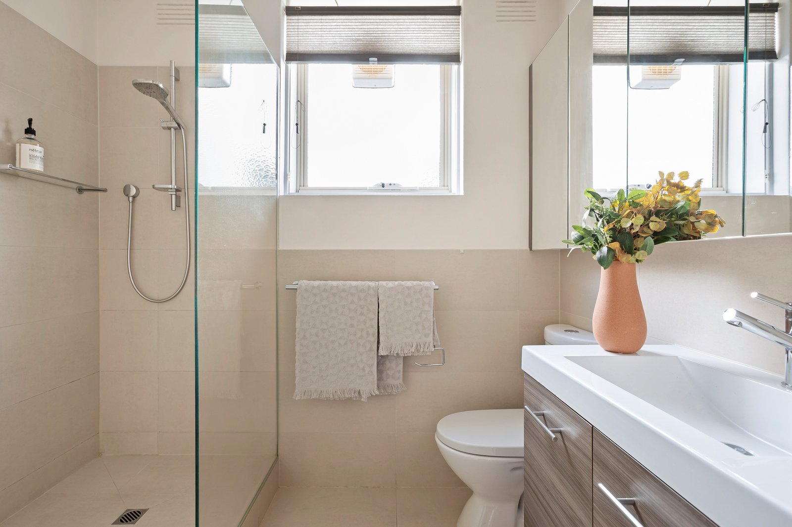 Real Estate and Property in 2/571 Glen Huntly Road, Elsternwick, VIC